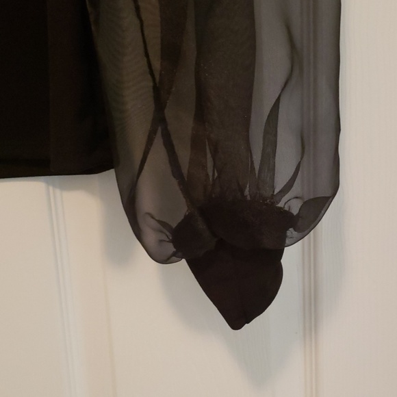 Blouse - Picture 2 of 2